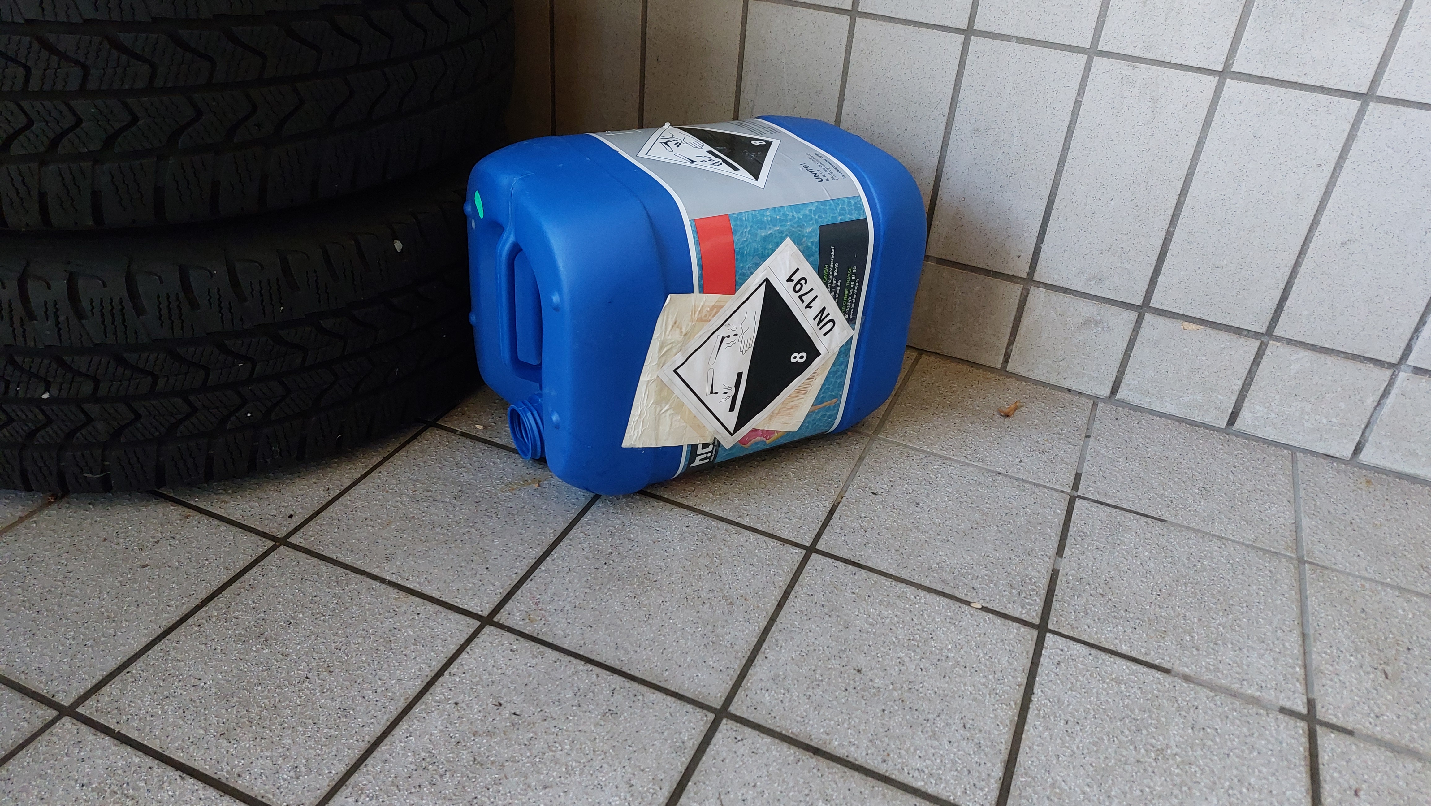 Auslaufende Gefahrstoffe Auslaufende Gefahrstoffe