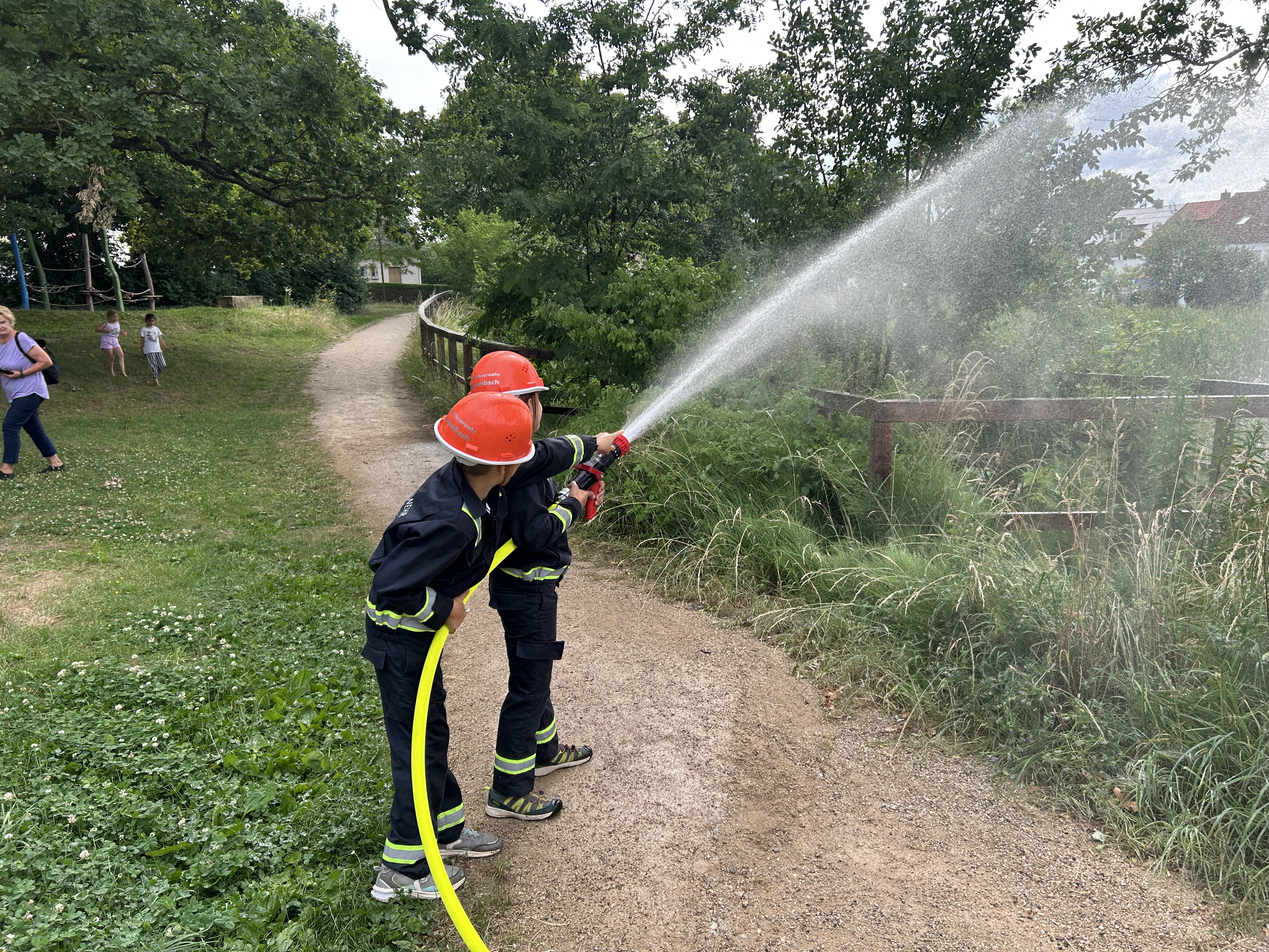 passende D-Schläuche für die Kinderfeuerwehr passende D-Schläuche für die Kinderfeuerwehr