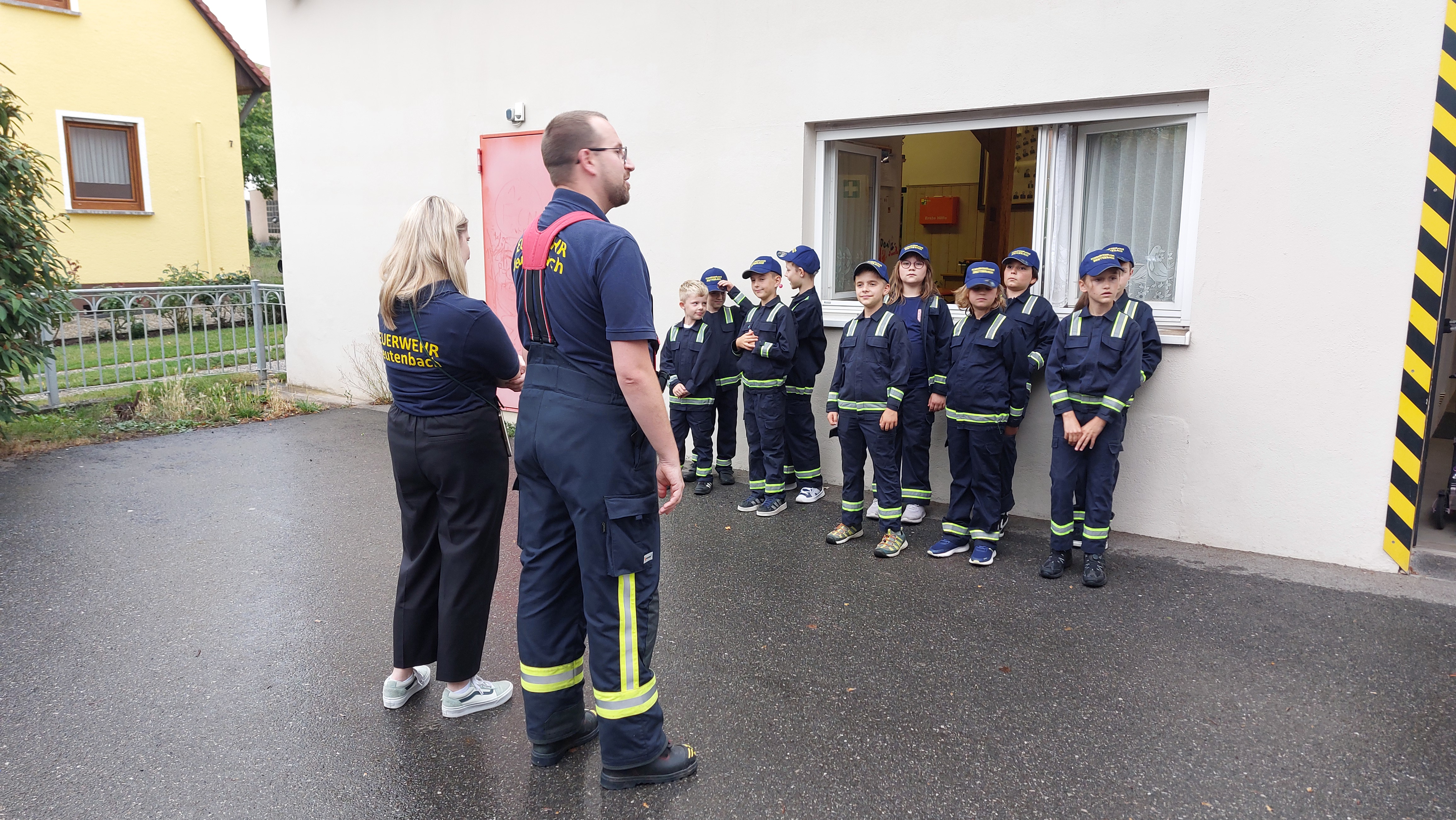Antreten vor der Prüfungsabnahme Antreten vor der Prüfungsabnahme